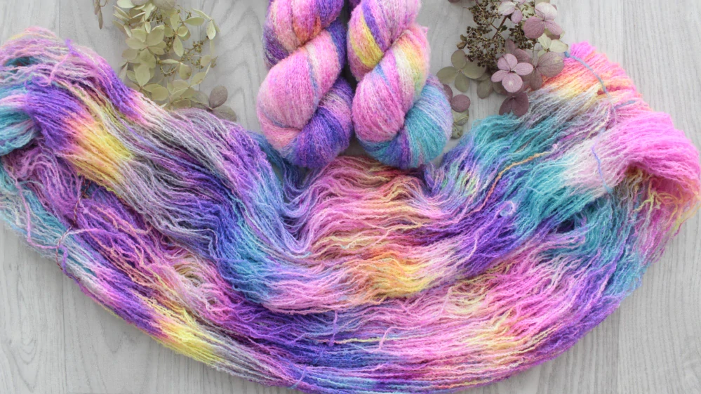 "Neon balm" - merino sw Boucle 450m/100g