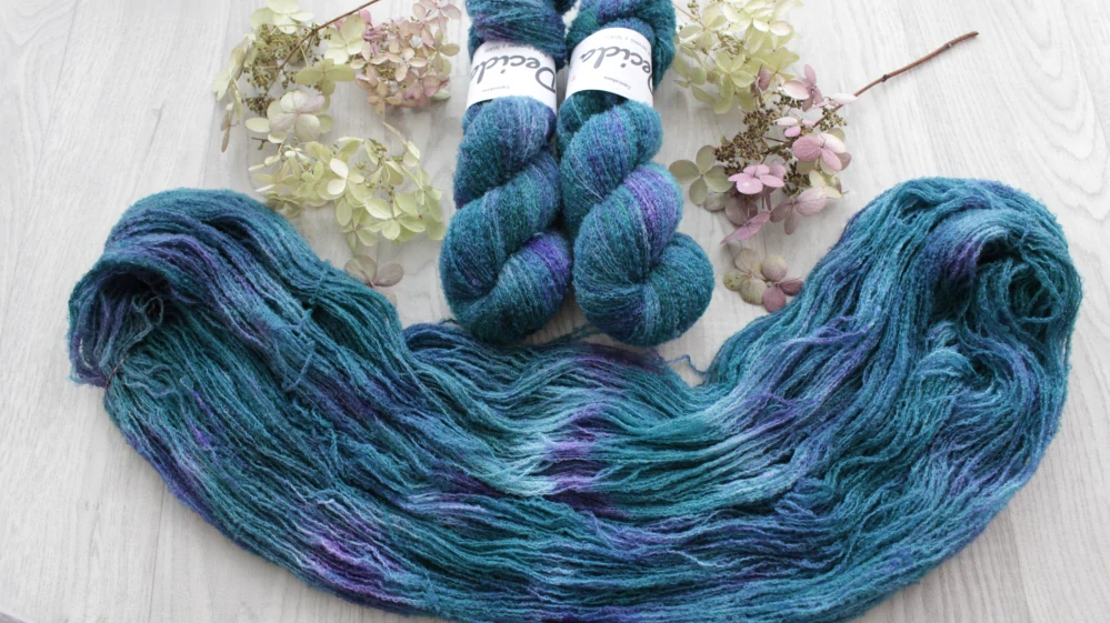 "Copacabana" - merino sw Boucle 450m/100g