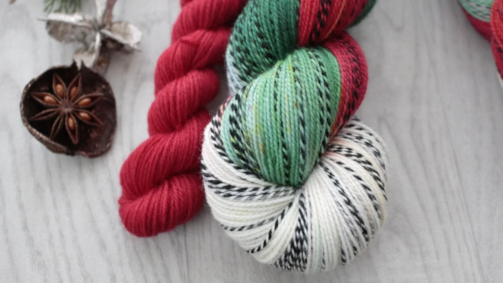 "Vánoční girlanda" set - ČERVENÁ" - 120g ZEBRA Merino sw/nylon 400m/100g