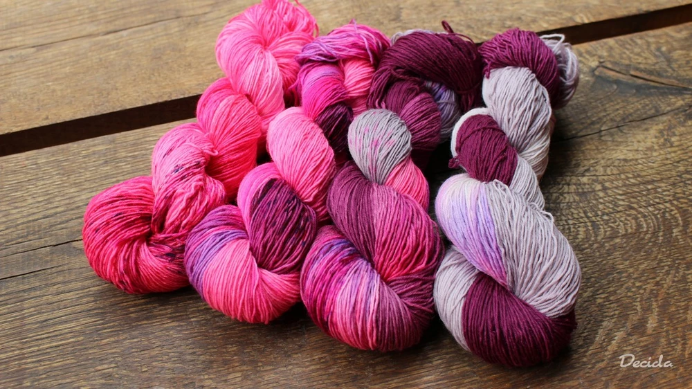 "Sprinkle Hot pink"  extra MERINO se sw 3mm