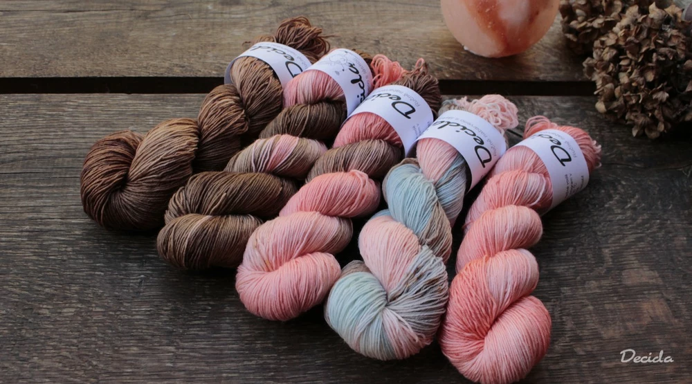 "Hnědá s trochou lososu" extra MERINO se sw 3mm