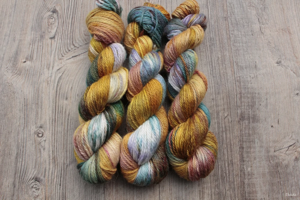 "Nomadic fox" 70%alpaka/10%kašmír/20%hedvábí 166m