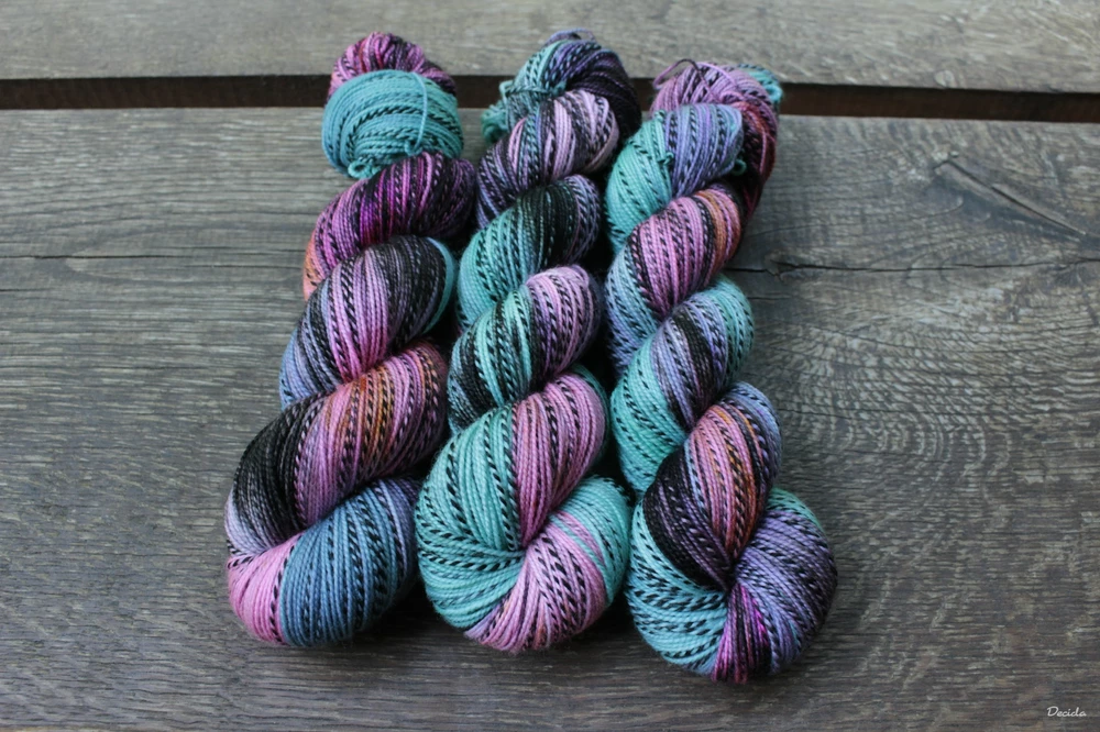 "Sweet bubble" - ZEBRA Merino sw/nylon 365m/100g