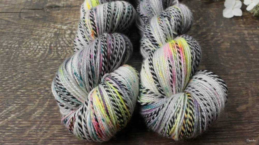 "Silver glow" - ZEBRA Merino sw/nylon 365m/100g