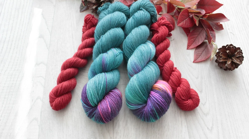 "Flou" - EXTRA Merino sw/polyamid 365m/100g