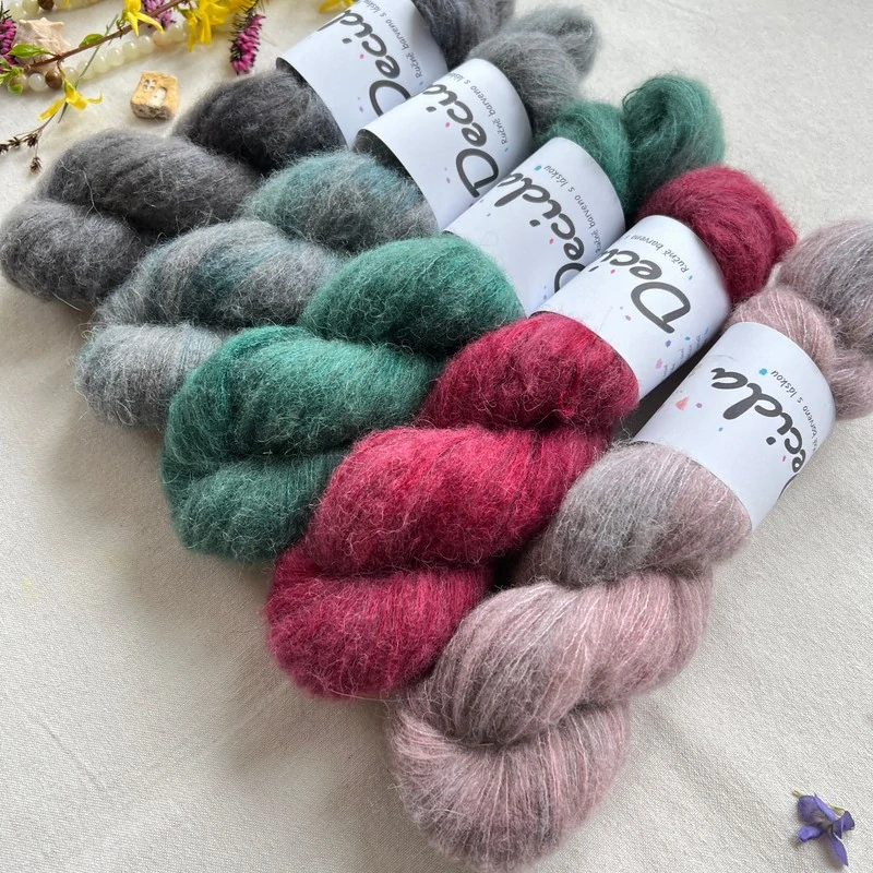 "Forest Veil" -  42%  baby alpaka 13% merino 10 % yak 35% hedvábí 400m/50g