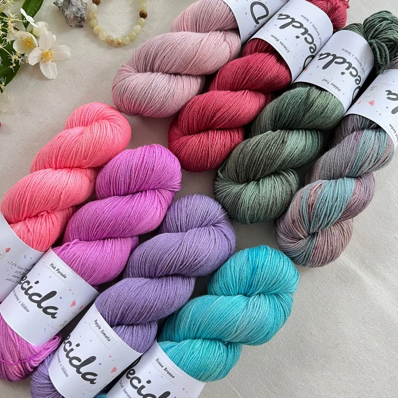 "Hidden Trail" 75% merino 25% hedvábí 400m