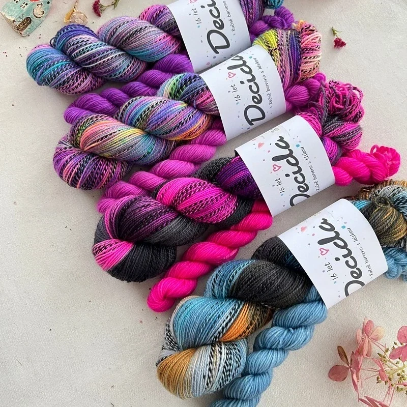 "Hot Extravagance 16" - ZEBRA Merino sw/nylon 365m set 120g