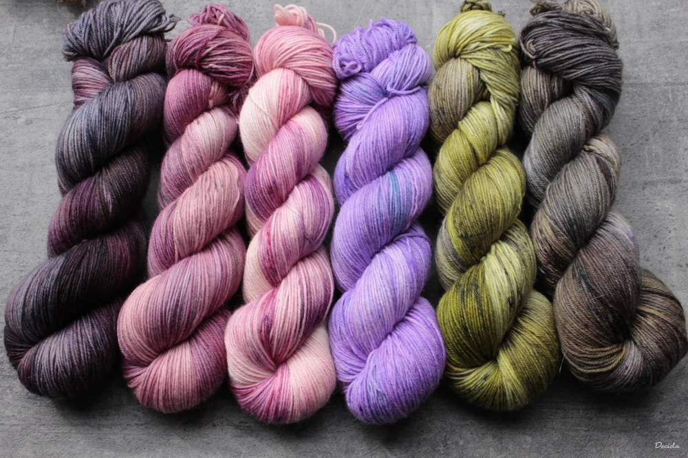 "Neon violet" - EXTRA Merino sw/polyamid 365m/100g