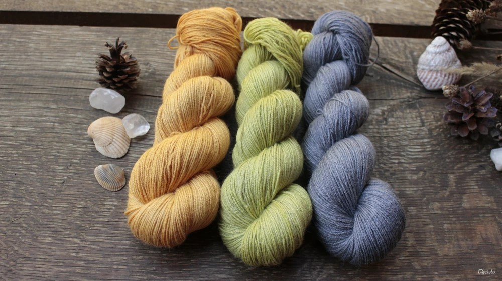 "Orange mousse" - 60%merino 20%hedvábí 20%ramie 425m/100g