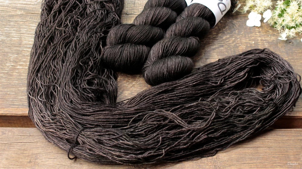 "Dark Chocolate" Merino/hedvábí 80/20 360m