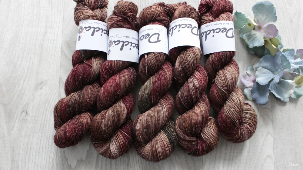 "Tierra" -  Single 90% Merino/10% Len 366m