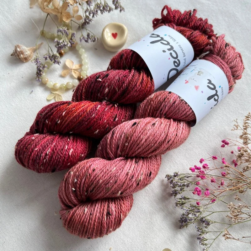 "Antique Rose" - merino a Donegal neps ARAN 166m/100g