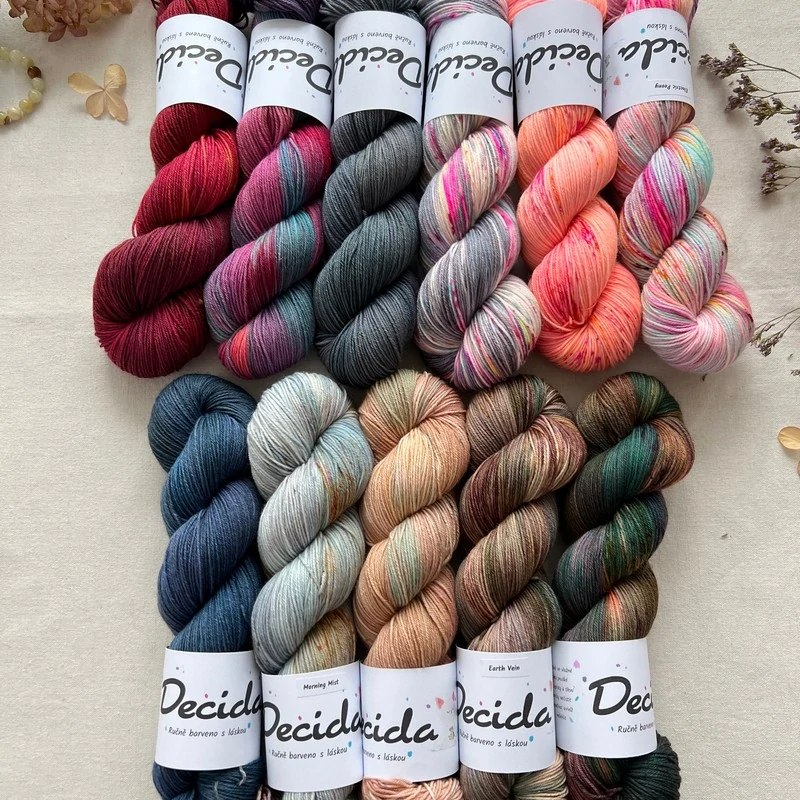 "Electric Peony" -  EZ Dye Merino 400m