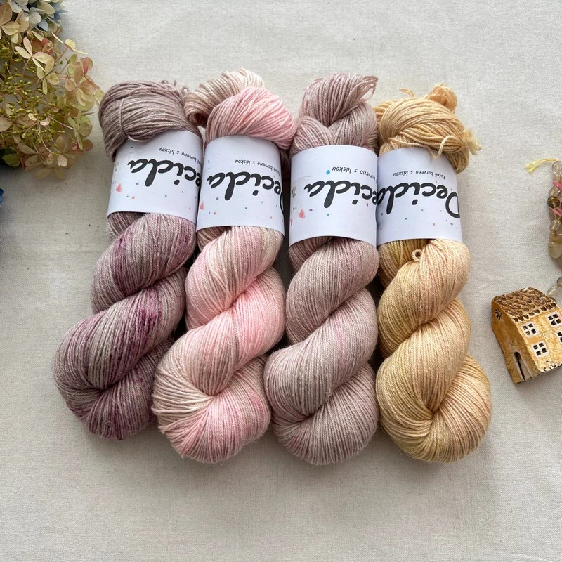 "Dune Whisper" 60% merino 20% hedvábí 20% len 400m 