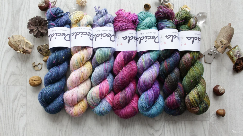 "Harmony" -  85% merino sw a 15% donegal nopky barevné