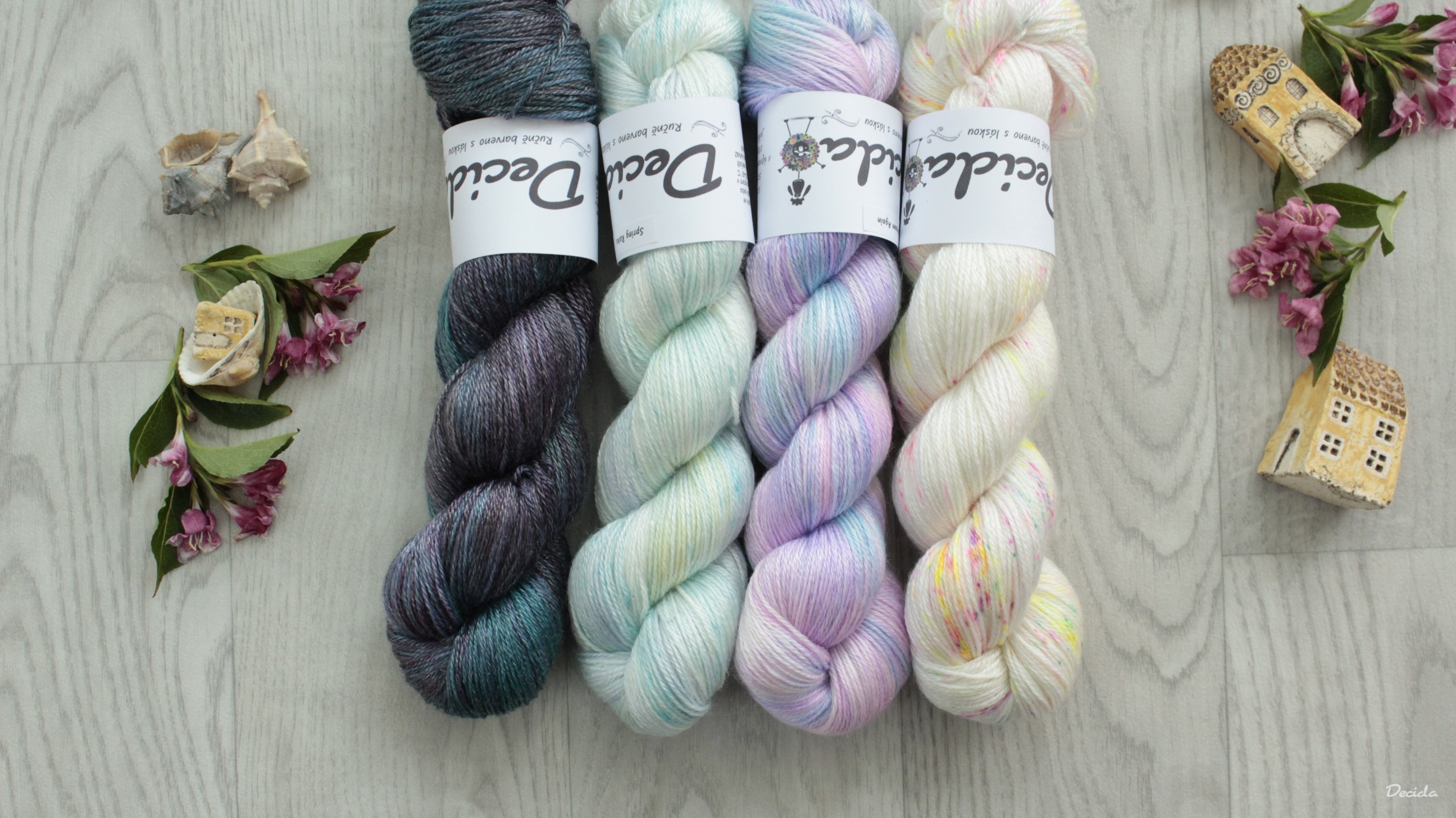 "Speckled Unicorn" 50% Merino sw/50% tencel 333m